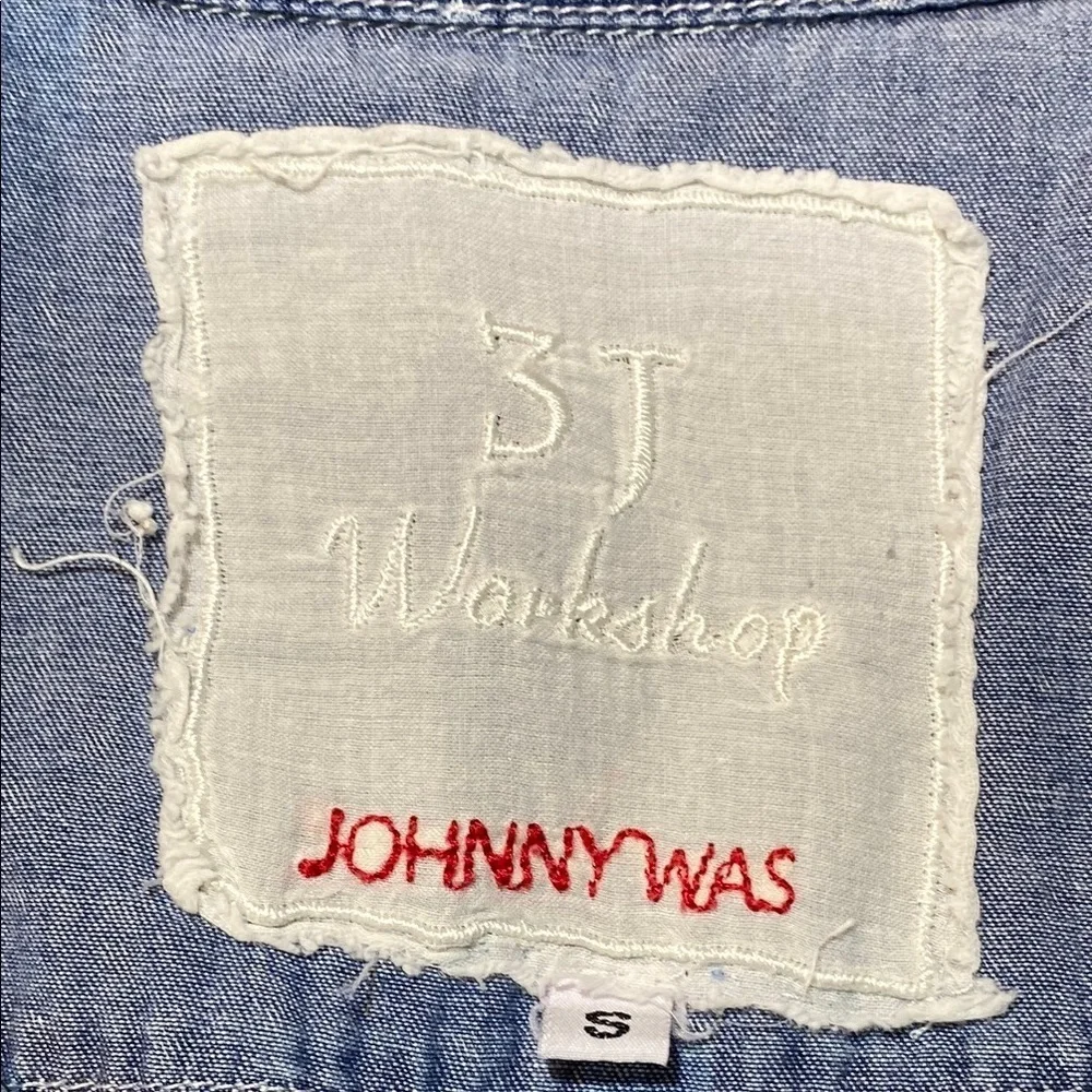 Johnny Was 3J Workshop Blue Long Sleeve Boxy Button Down with Stars - Picture 2 of 6